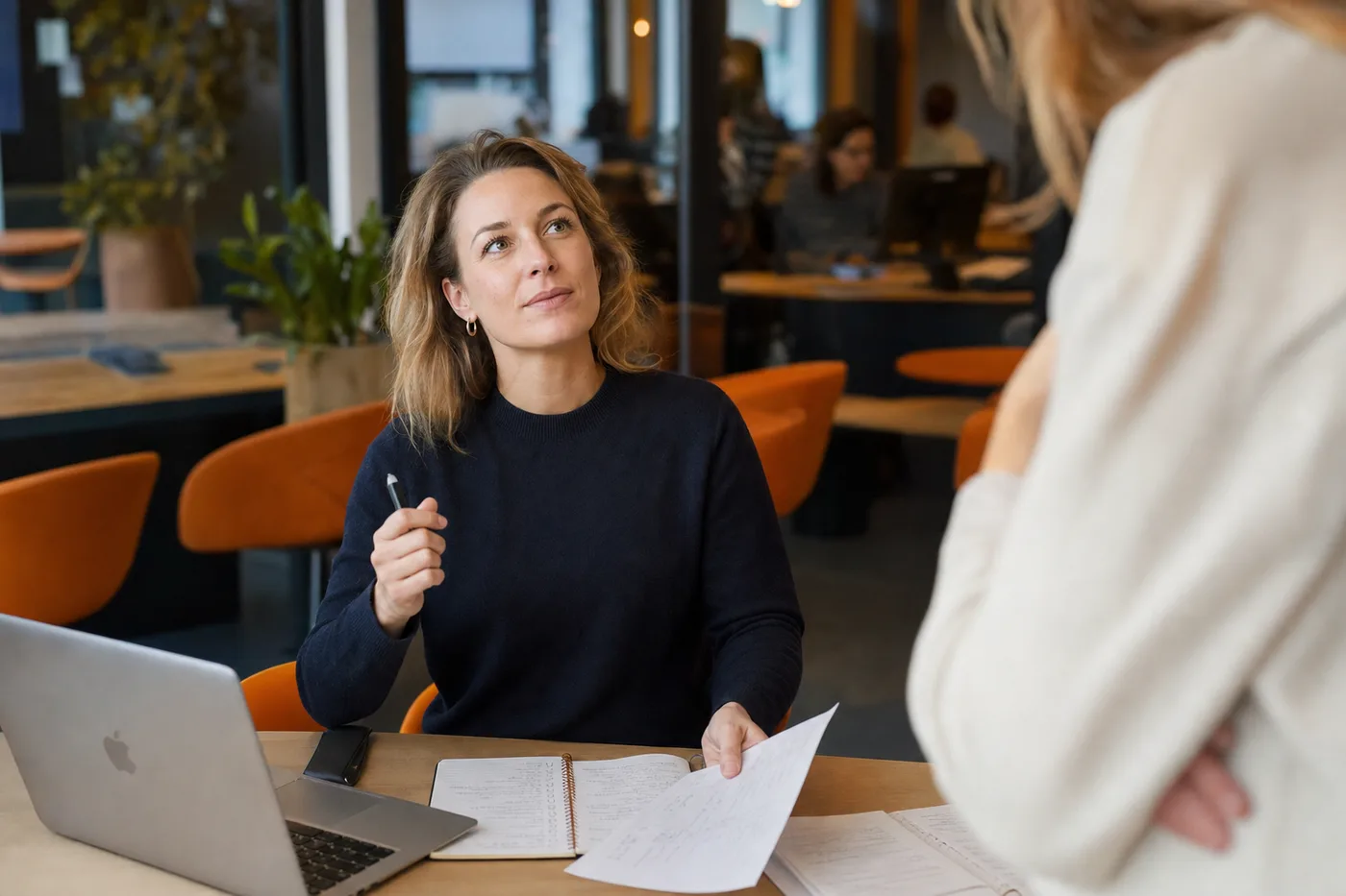 Medewerker neemt bewust afstand van een volle takenlijst